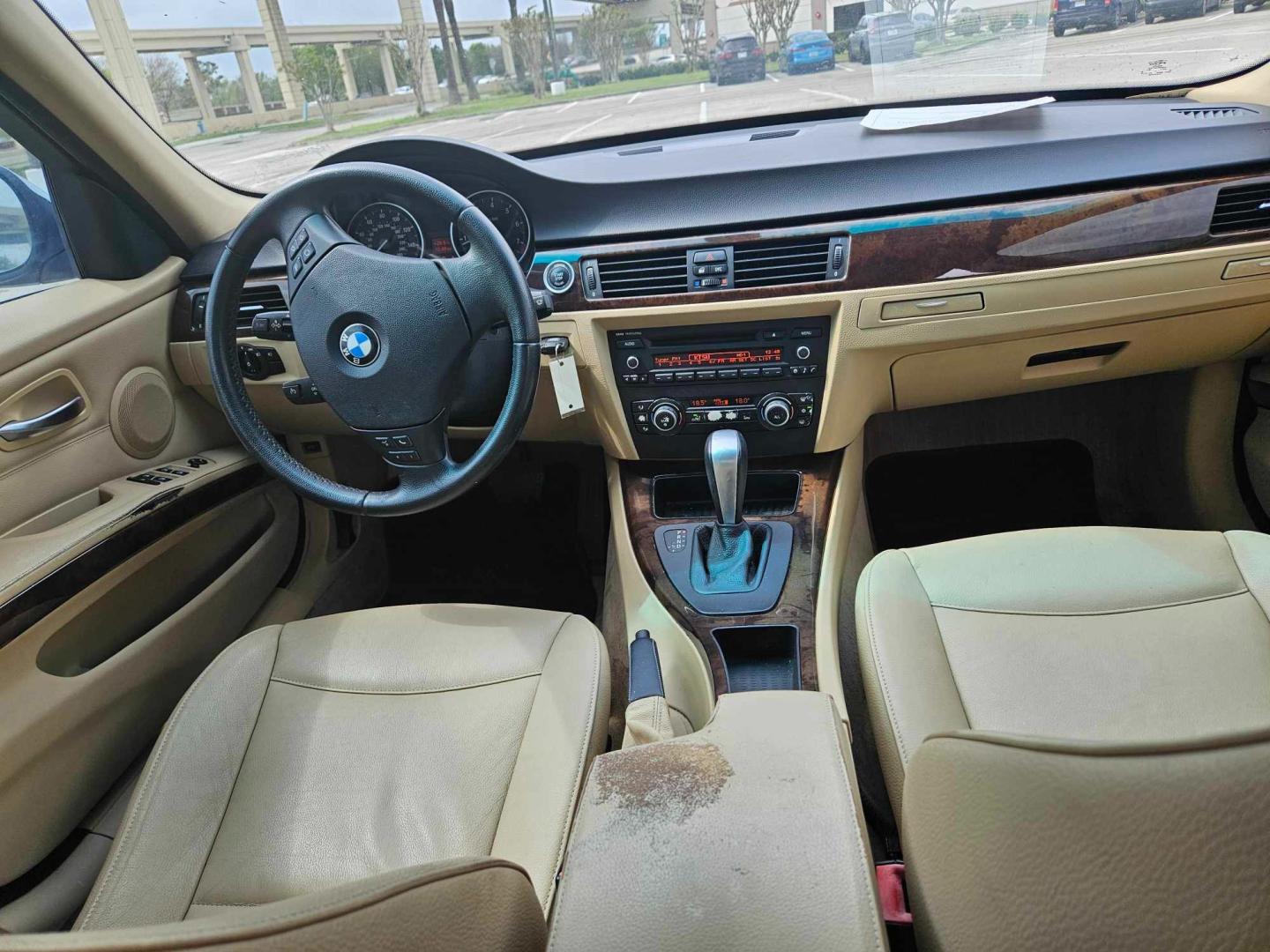 2010 Blue BMW 3-Series 328i (WBAPH7C55AA) with an 3.0L L6 DOHC 24V engine, located at 5005 Telephone Rd., Houston, TX, 77087, (713) 641-0980, 29.690666, -95.298683 - Photo#5